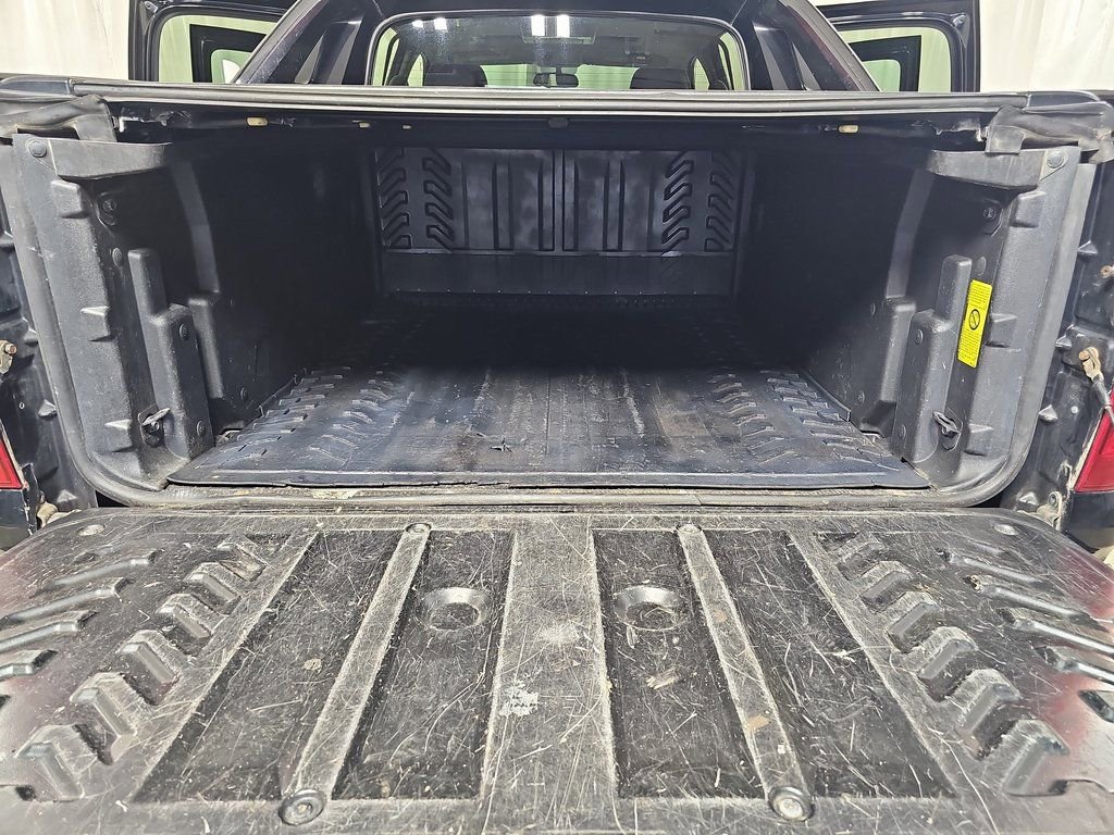 Used 2012 Chevrolet Avalanche LTZ image 16