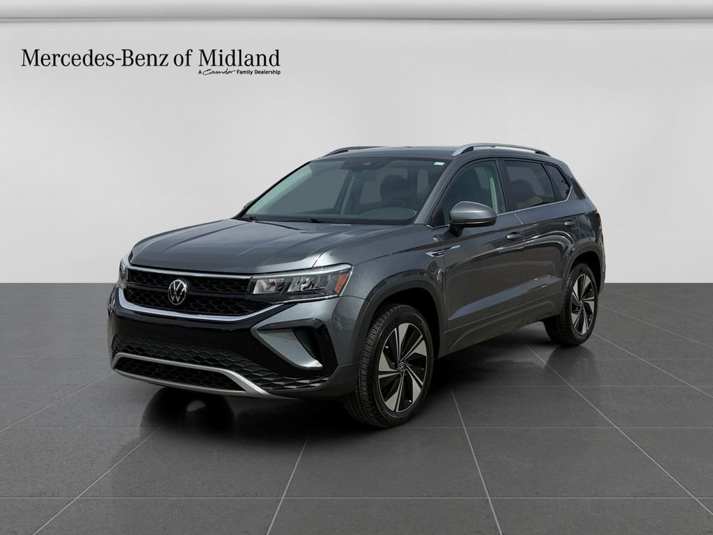 Used 2024 Volkswagen Taos SE image 3