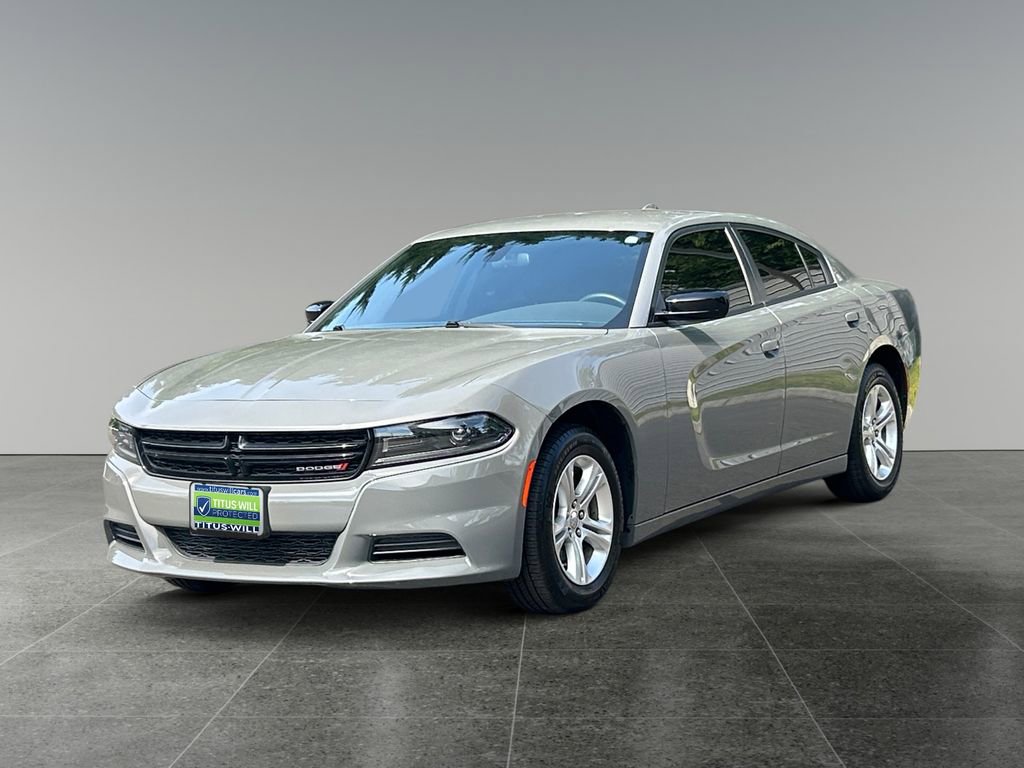 Used 2023 Dodge Charger SXT w/ Cold Weather Package RWD image 3