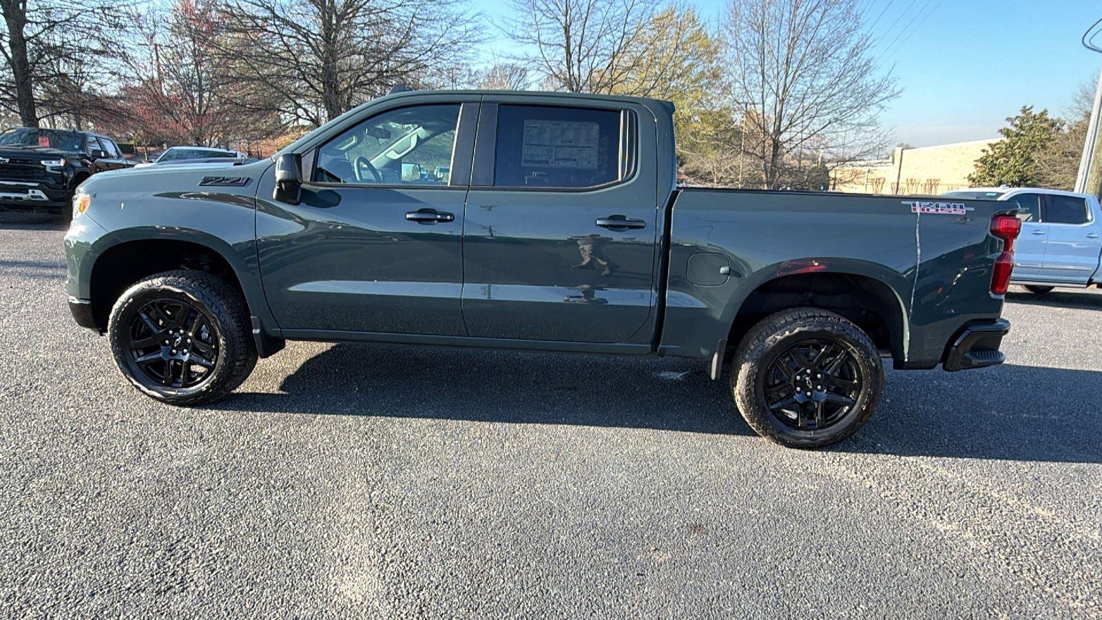 Used 2026 Chevrolet Silverado 1500 LT Trail Boss w/ LT Trail Boss Premium Package AWD/4WD image 8