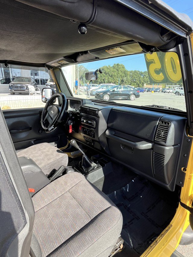 Used 2005 Jeep Wrangler Sport w/ 30" Tire & Wheel Group image 12