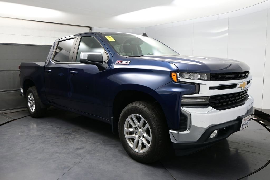 Used 2020 Chevrolet Silverado 1500 LT AWD/4WD image 2