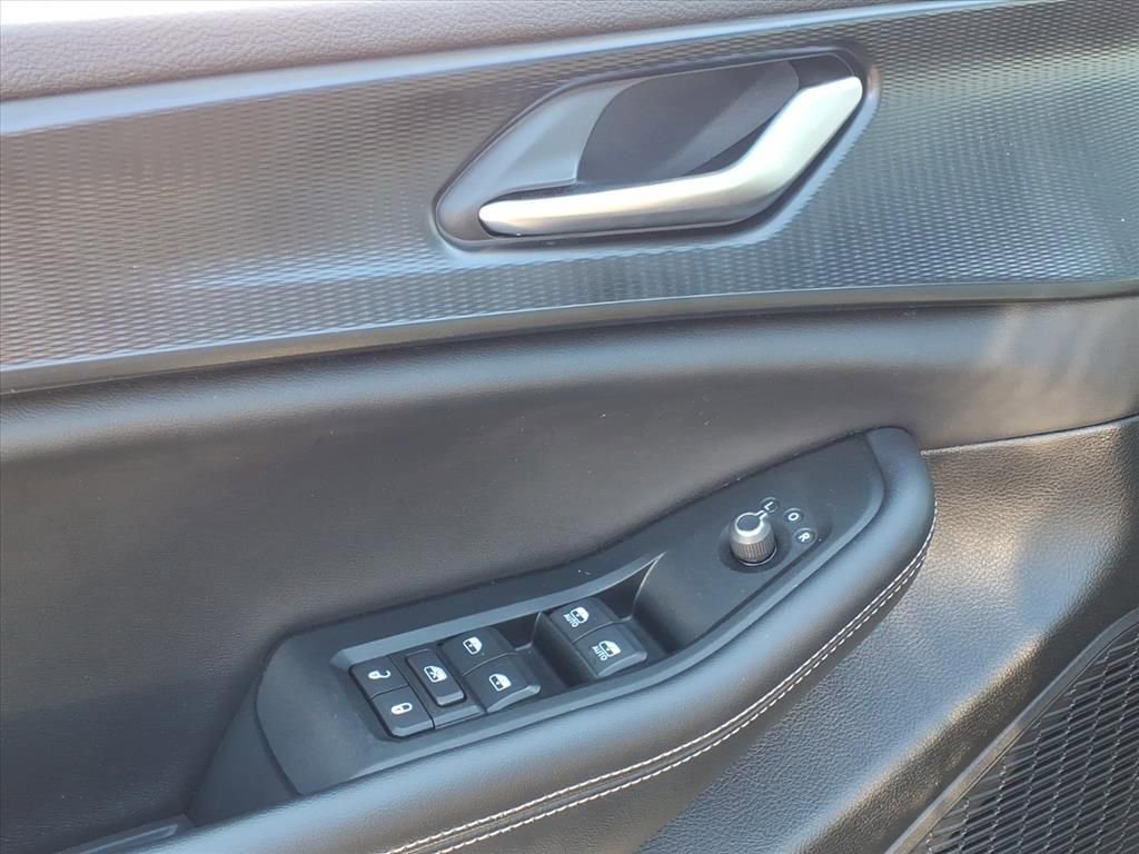 Used 2024 Jeep Grand Cherokee L Altitude image 18