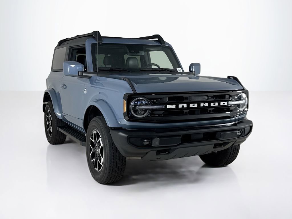 Used 2023 Ford Bronco Outer Banks image 7