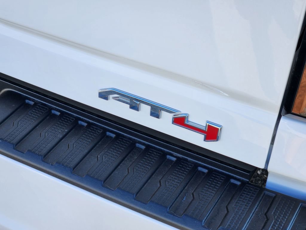 New 2025 GMC Sierra 2500 AT4 w/ AT4 Premium Plus Package image 22