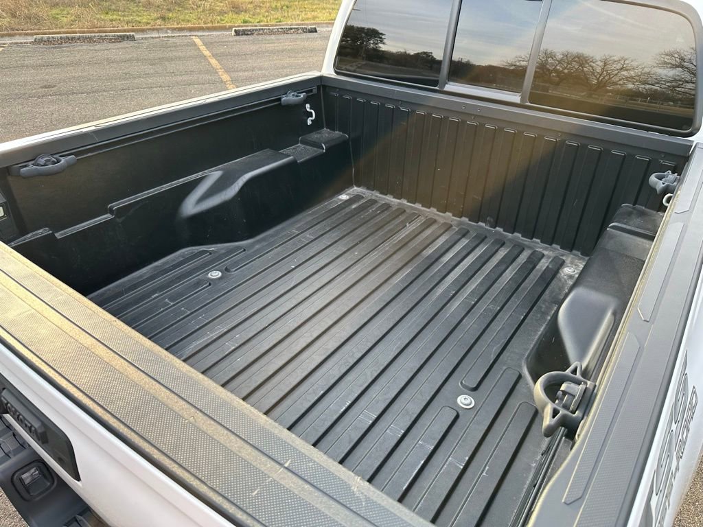 Used 2023 Toyota Tacoma SR AWD/4WD image 7