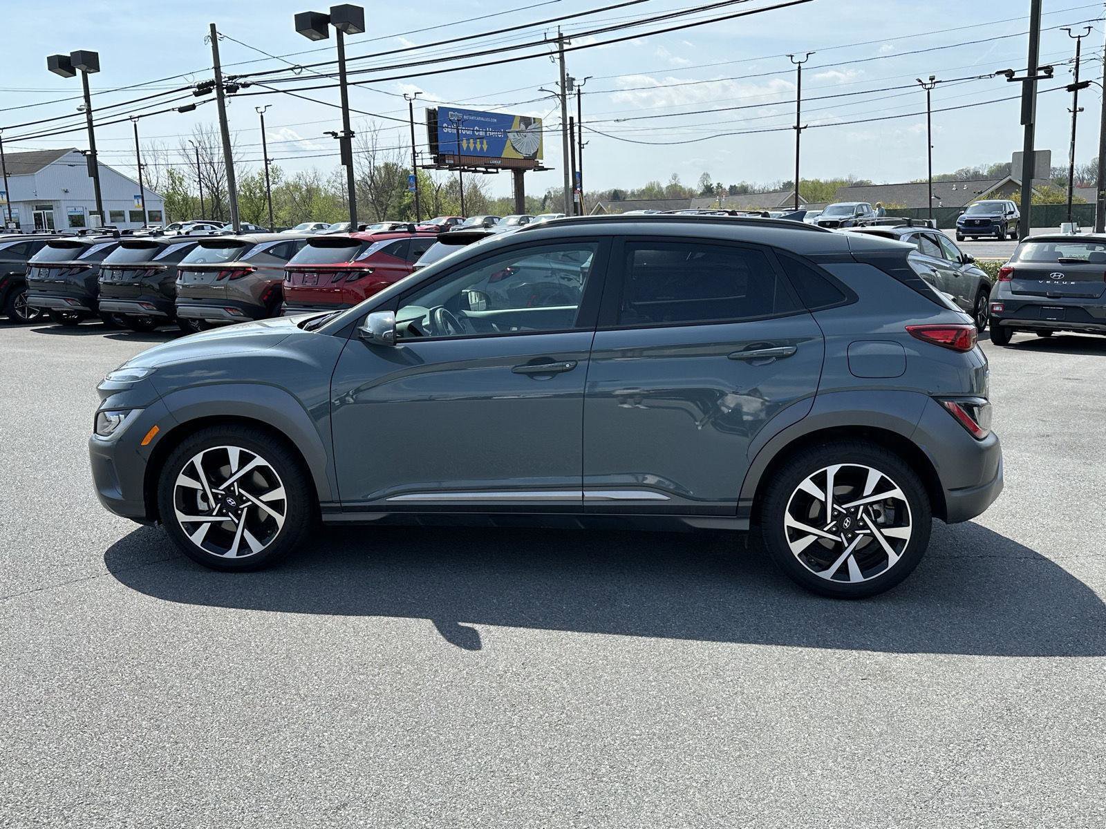 Used 2022 Hyundai Kona Limited w/ Cargo Package image 5