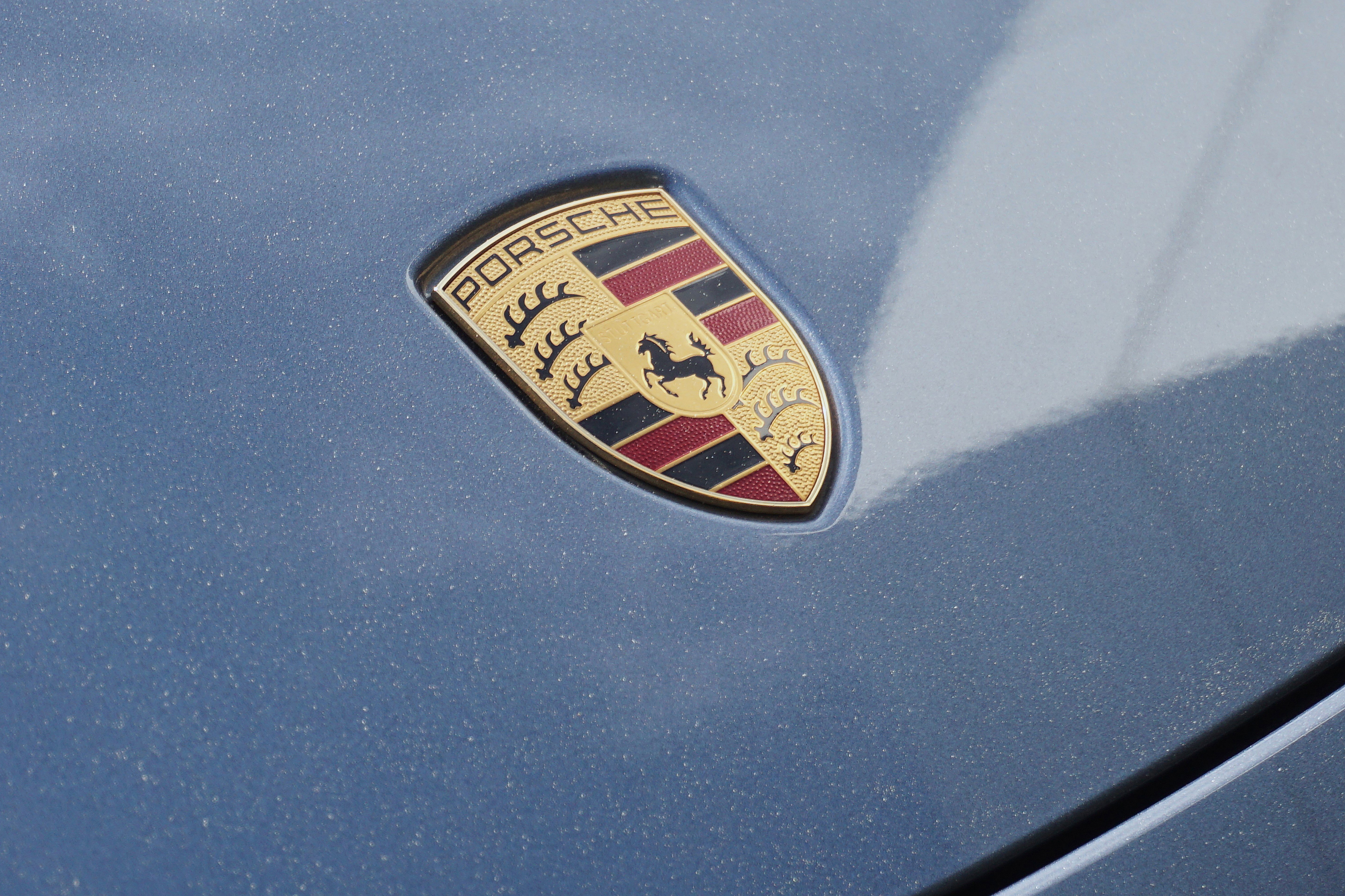 Certified 2025 Porsche 718 Cayman GT4 RS RWD image 15