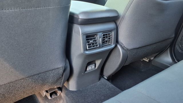 Used 2024 Toyota RAV4 SE AWD/4WD image 17