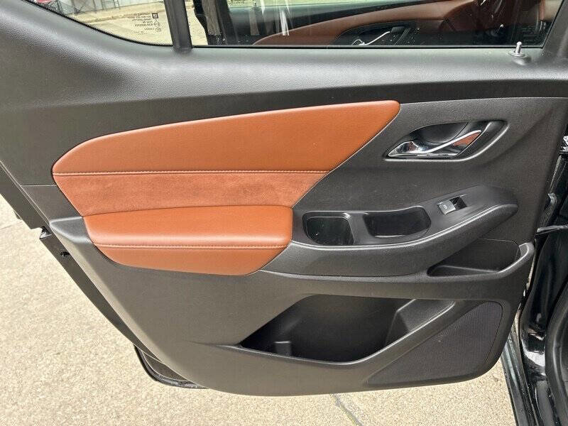 Used 2019 Chevrolet Traverse High Country w/ LPO, Floor Liner Package image 21