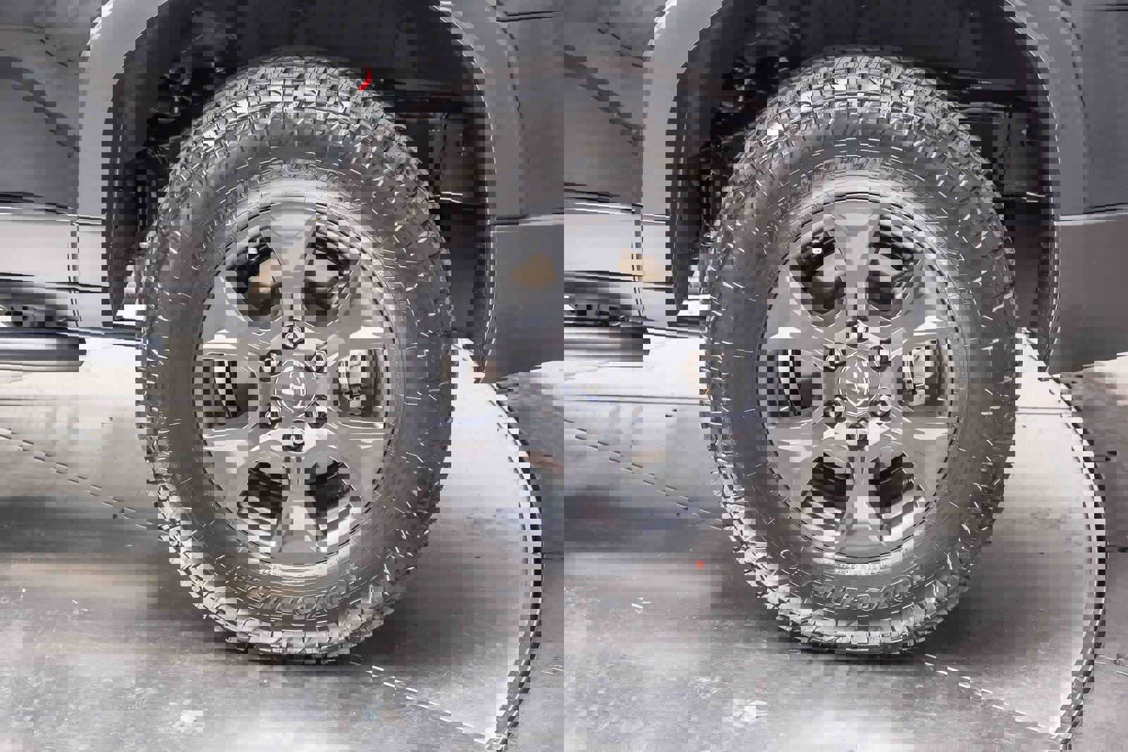 Used 2024 Lexus GX 550 image 9