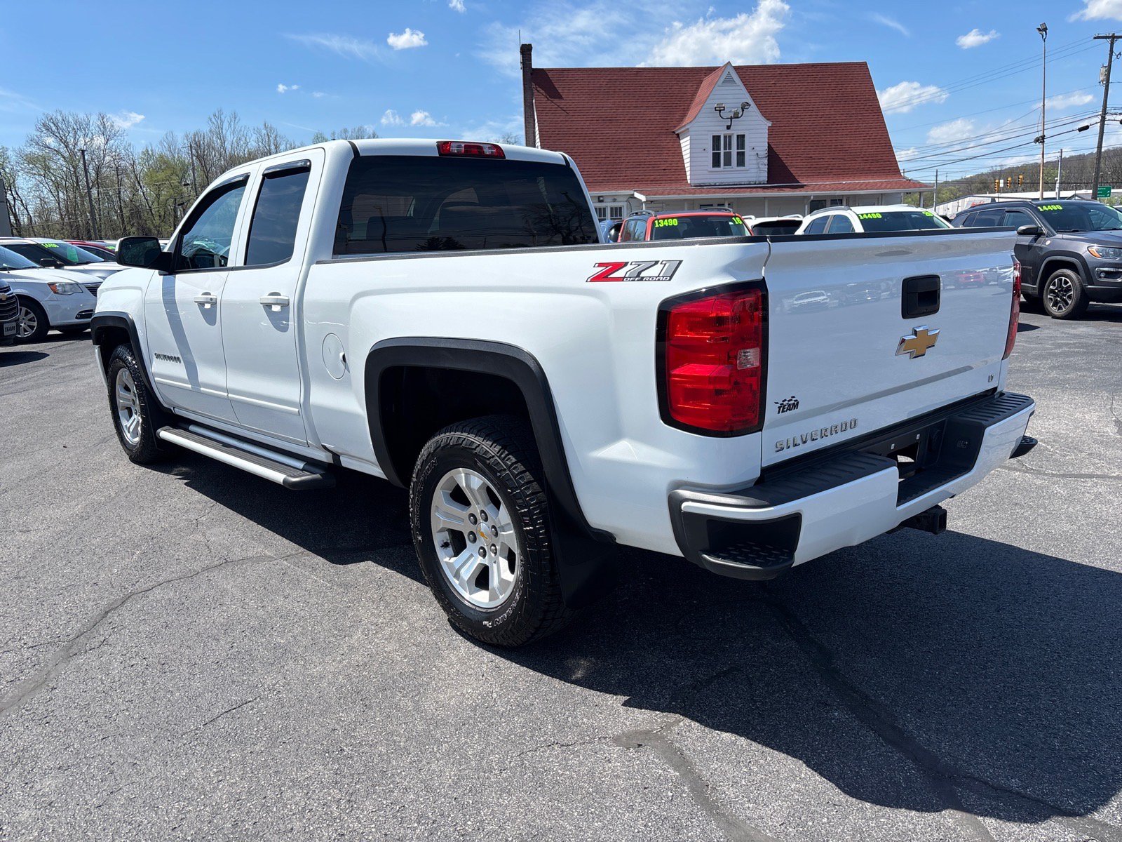 Used 2018 Chevrolet Silverado 1500 LT w/ All Star Edition AWD/4WD image 5