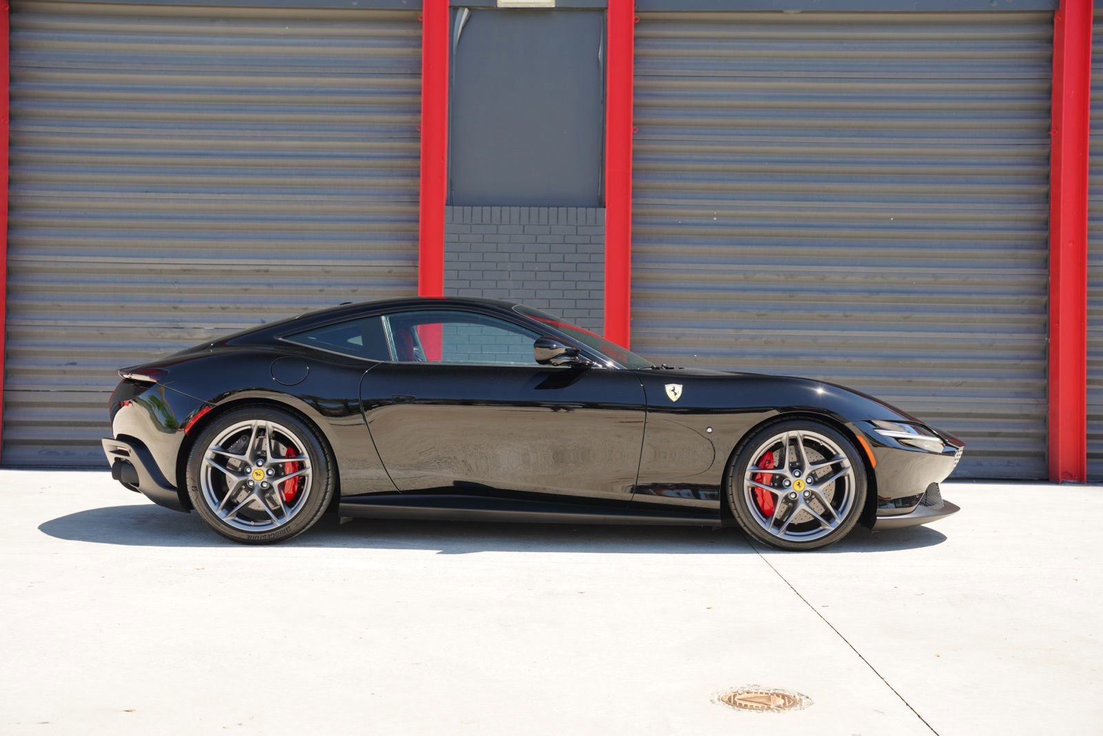 Used 2023 Ferrari Roma RWD image 7
