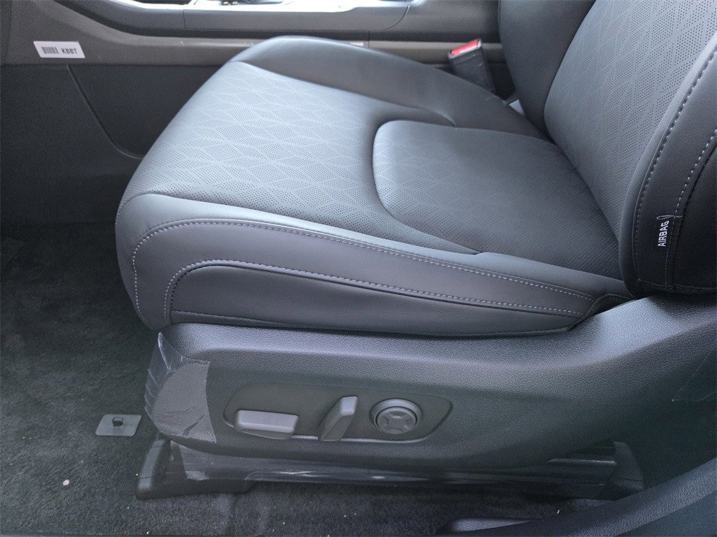 New 2026 Kia Carnival image 17