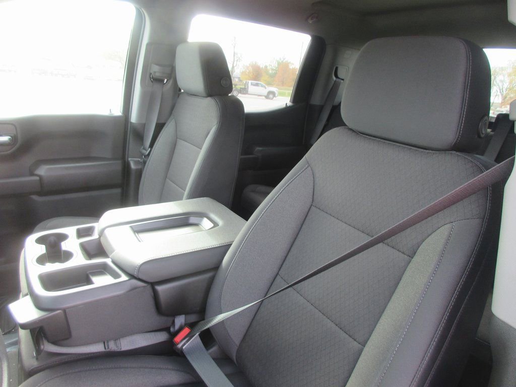 New 2026 GMC Sierra 1500 Pro w/ Graphite Edition image 13