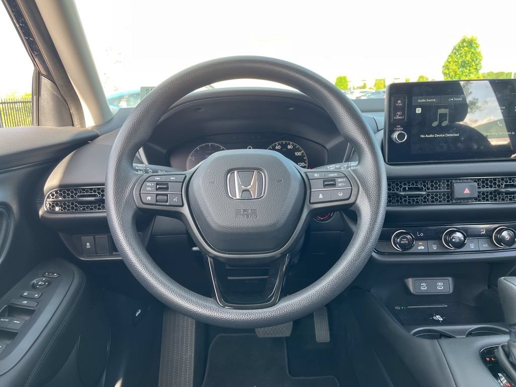 Certified 2026 Honda HR-V LX image 17