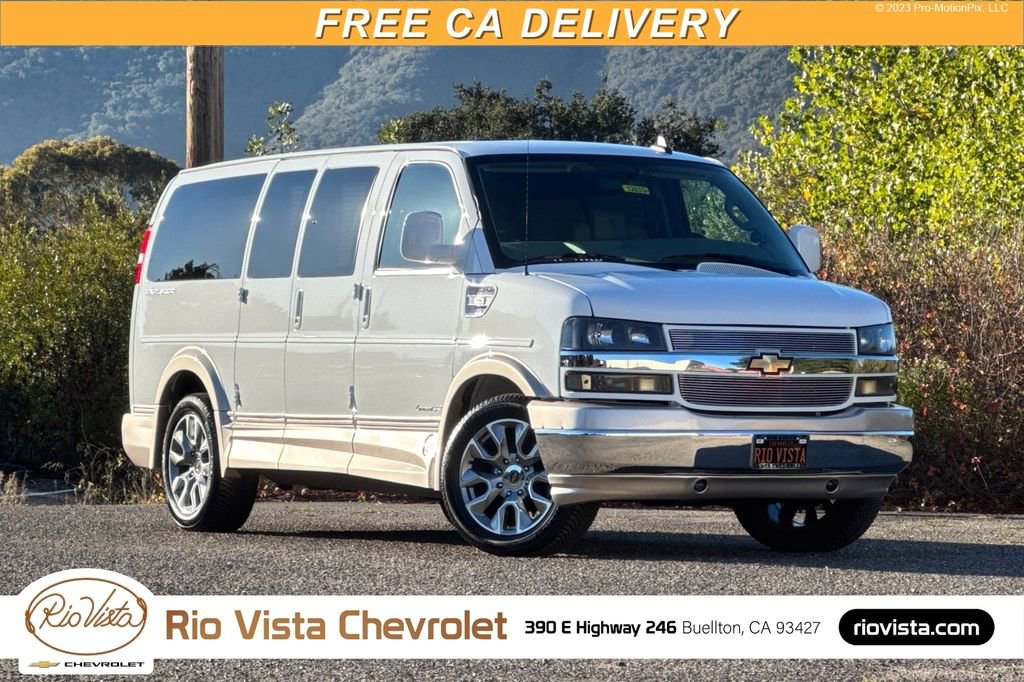 Used 2023 Chevrolet Express 2500 RWD image 1