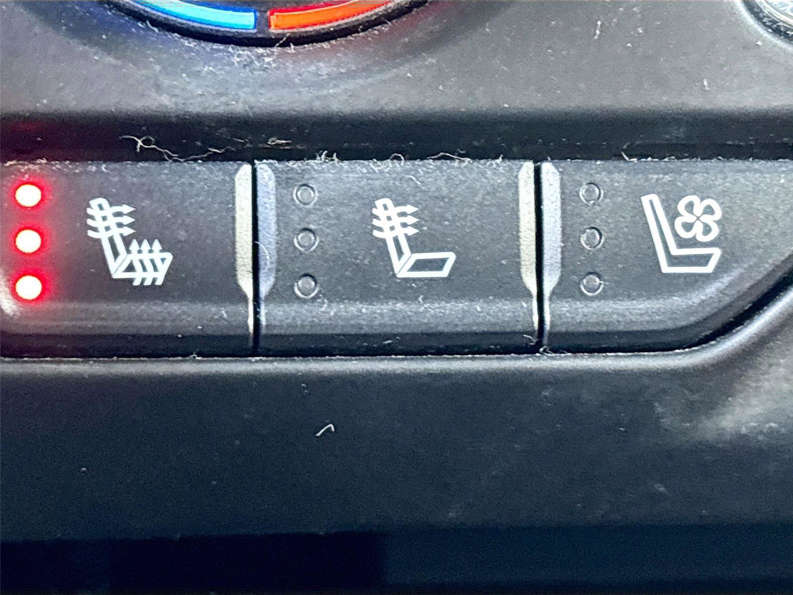 Used 2023 Chevrolet Suburban Premier image 23