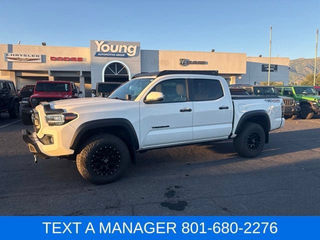Used 2021 Toyota Tacoma TRD Off-Road w/ Technology Package AWD/4WD image 1