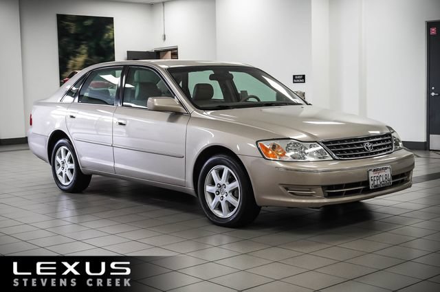 Used 2004 Toyota Avalon XL w/ Luxury Pkg FWD image 1