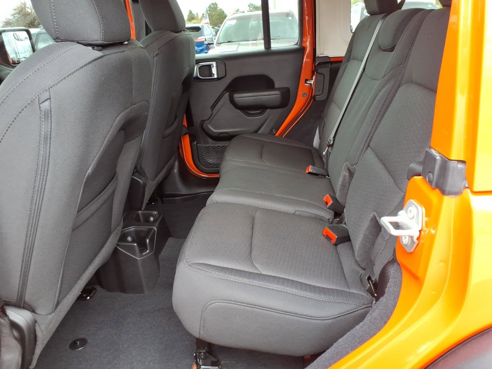 Used 2023 Jeep Wrangler Unlimited Sport AWD/4WD image 14