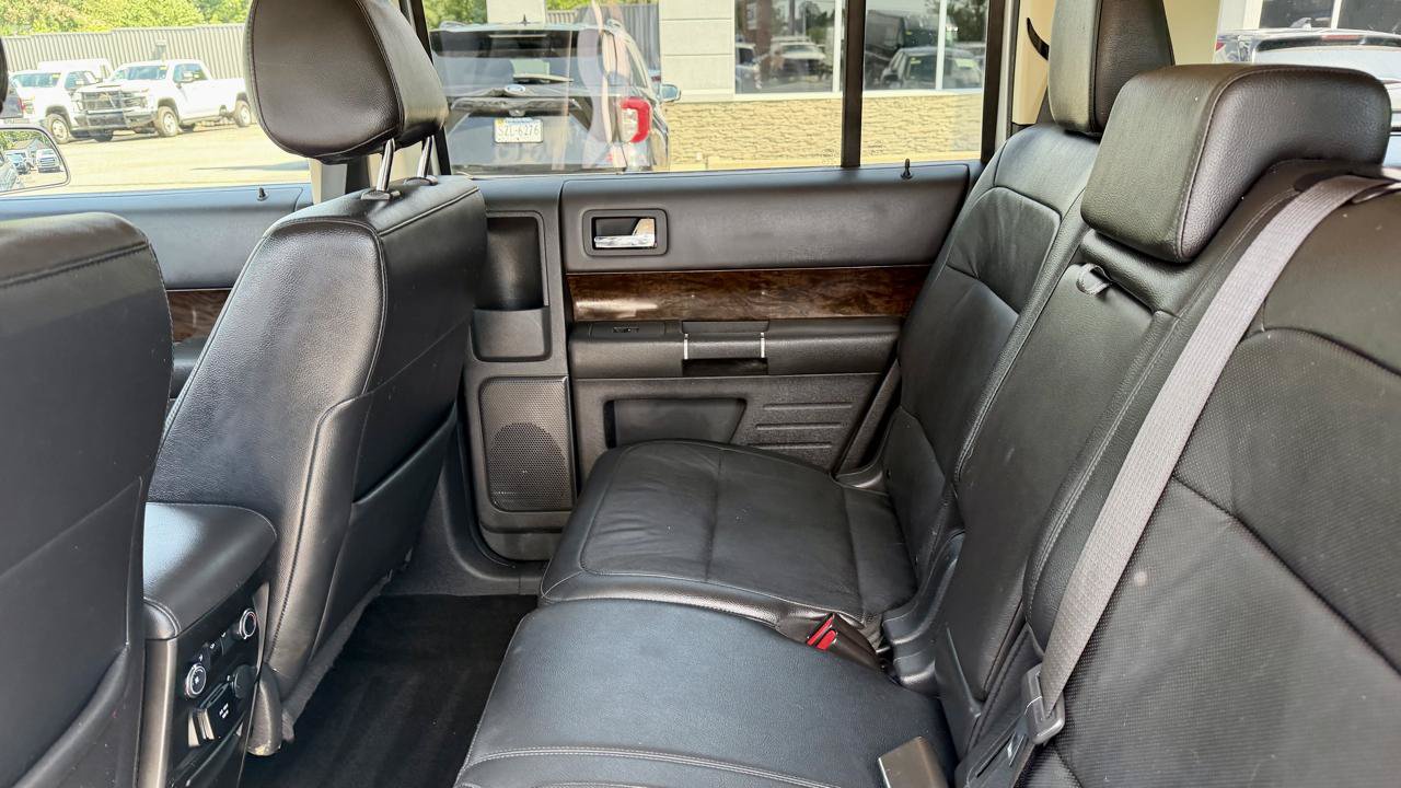 Used 2019 Ford Flex Limited AWD/4WD image 19