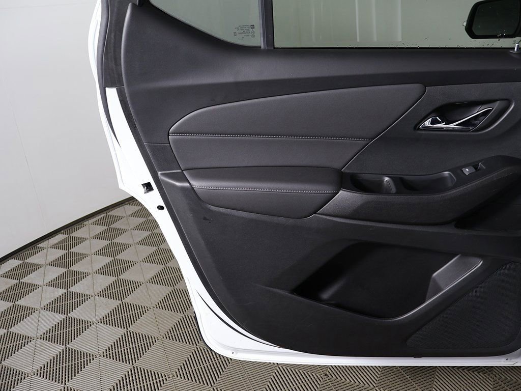 Used 2024 Chevrolet Traverse LT image 22