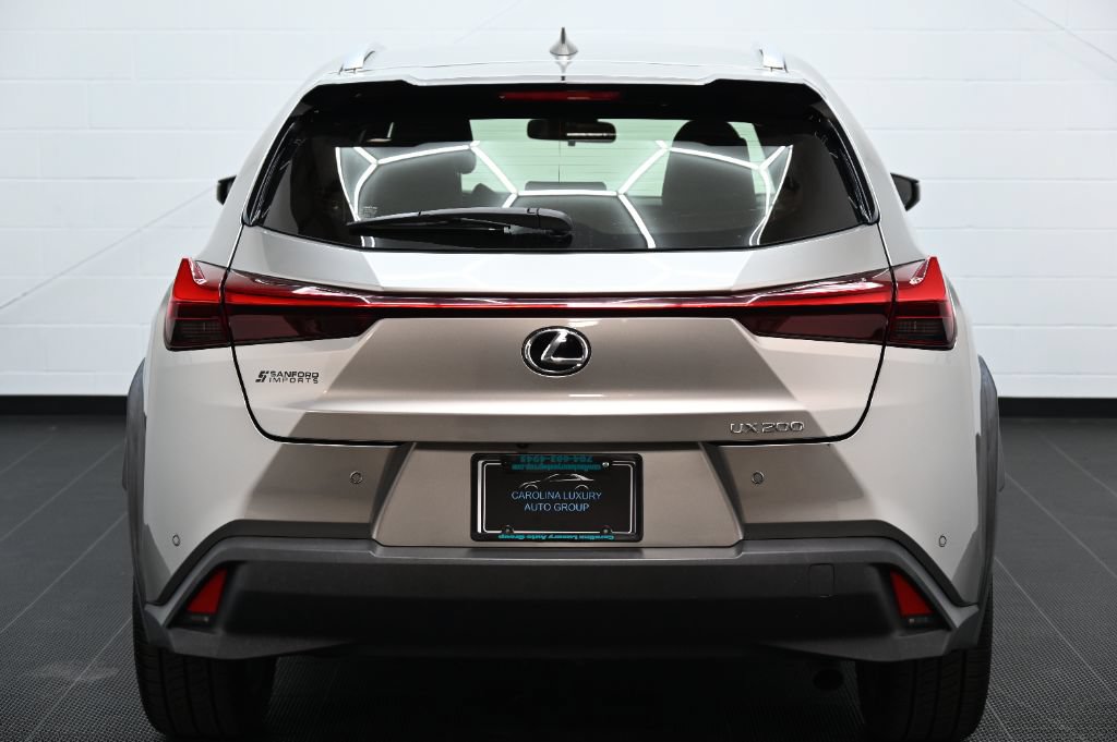 Used 2021 Lexus UX 200 w/ Accessory Package (Z2) FWD image 4