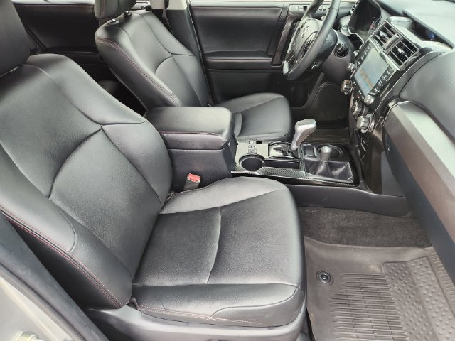 Certified 2022 Toyota 4Runner TRD Off-Road Premium AWD/4WD image 11