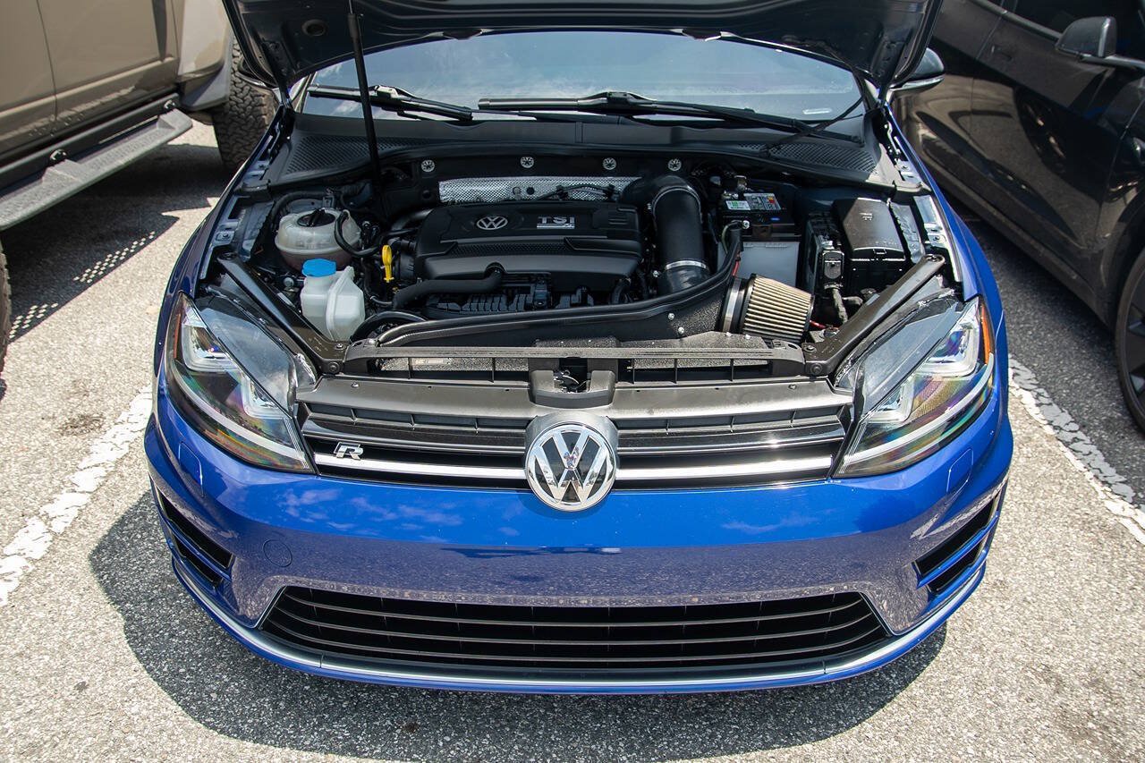 Used 2015 Volkswagen Golf R 4-Door AWD/4WD image 25