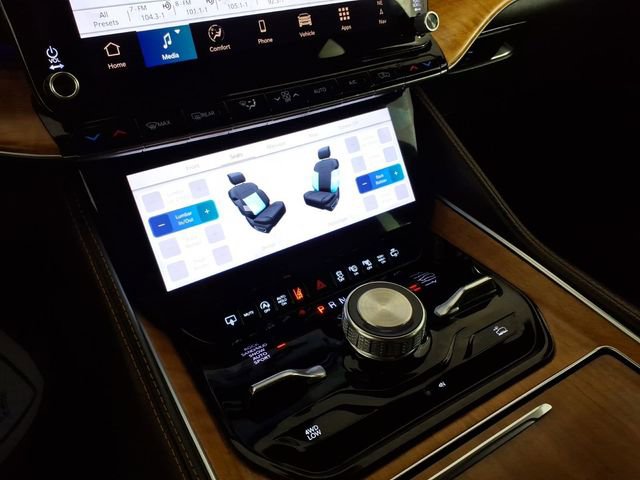 Used 2024 Jeep Grand Wagoneer L Series III image 22