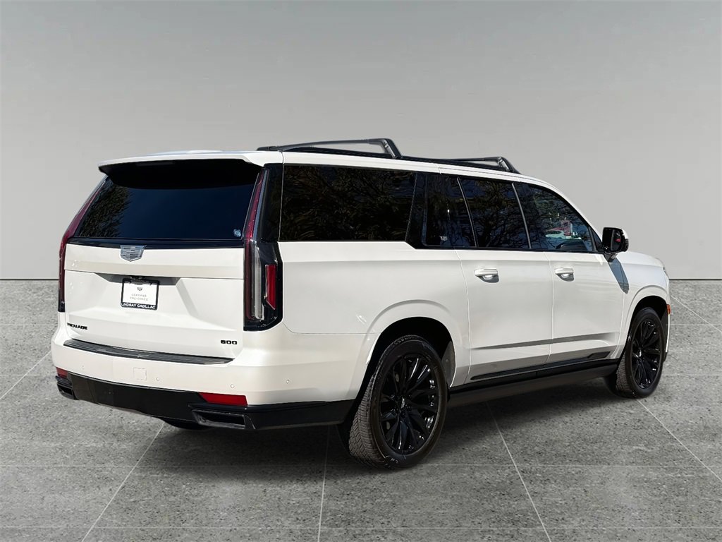 Used 2024 Cadillac Escalade ESV Sport Platinum w/ LPO, ONYX Package image 10