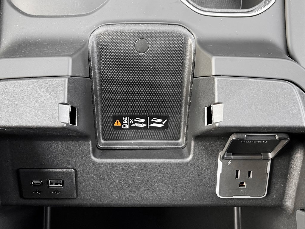 Used 2025 GMC Sierra 3500 Denali Ultimate image 30