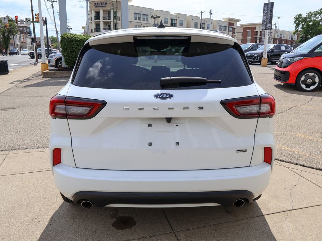 Used 2023 Ford Escape ST-Line w/ Equipment Group 301A FWD image 4