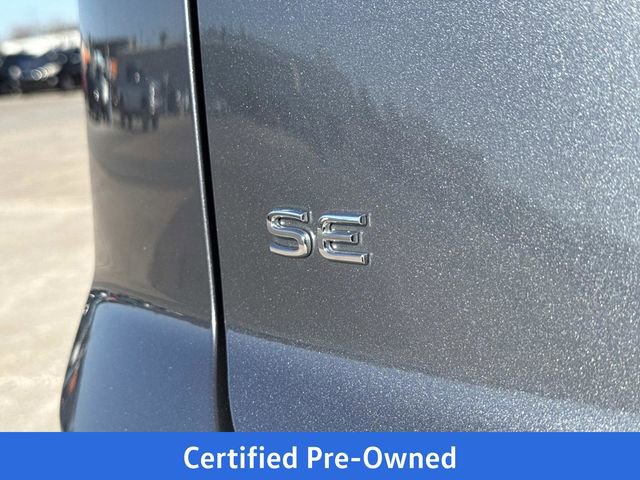 Certified 2025 Volkswagen Atlas Cross Sport SE FWD image 4