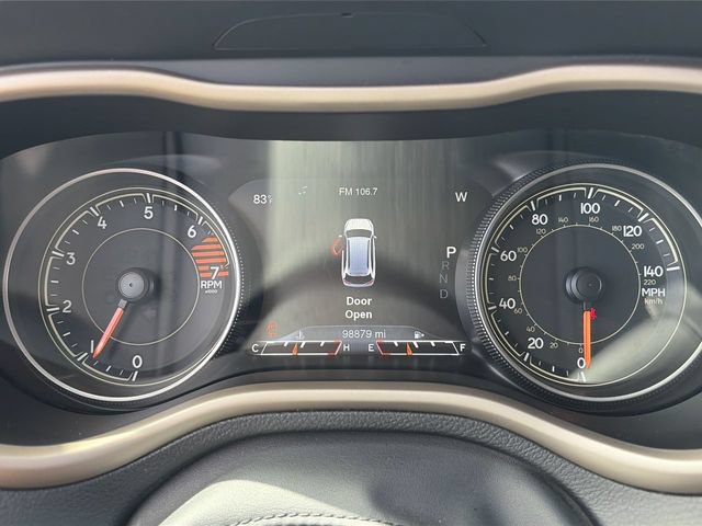 Used 2016 Jeep Cherokee Limited FWD image 24