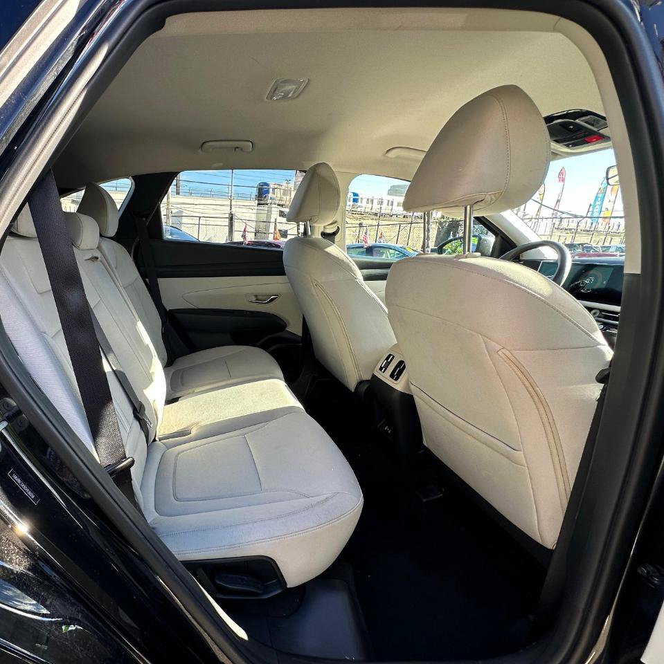 Used 2025 Hyundai Tucson SEL AWD/4WD image 24