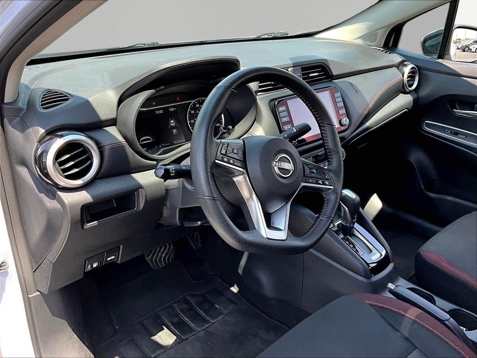 Used 2024 Nissan Versa SR FWD image 17