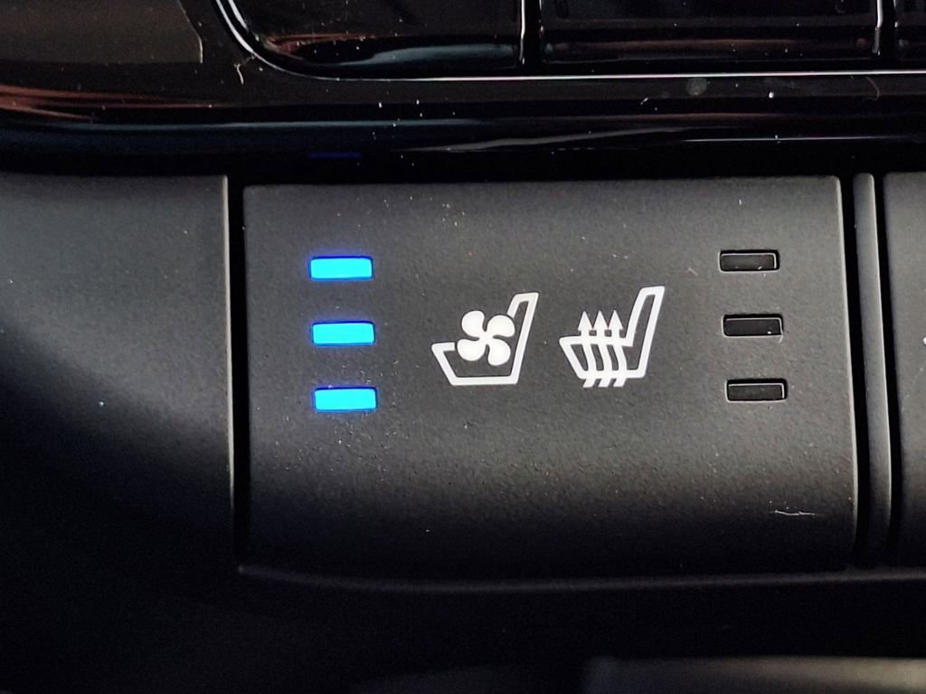 New 2026 Hyundai Elantra Limited image 22