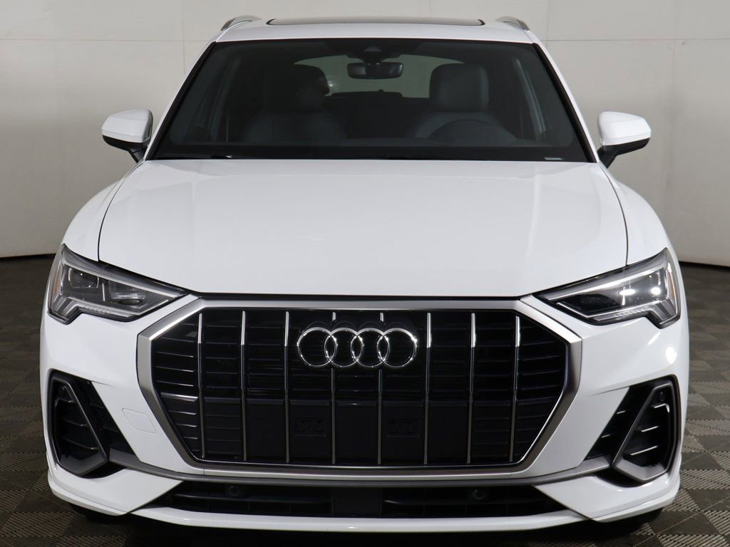 Used 2025 Audi Q3 2.0T Premium image 12