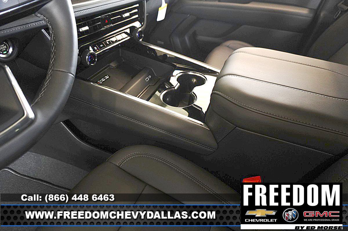 New 2026 Chevrolet Suburban LT w/ Comfort Package RWD image 32