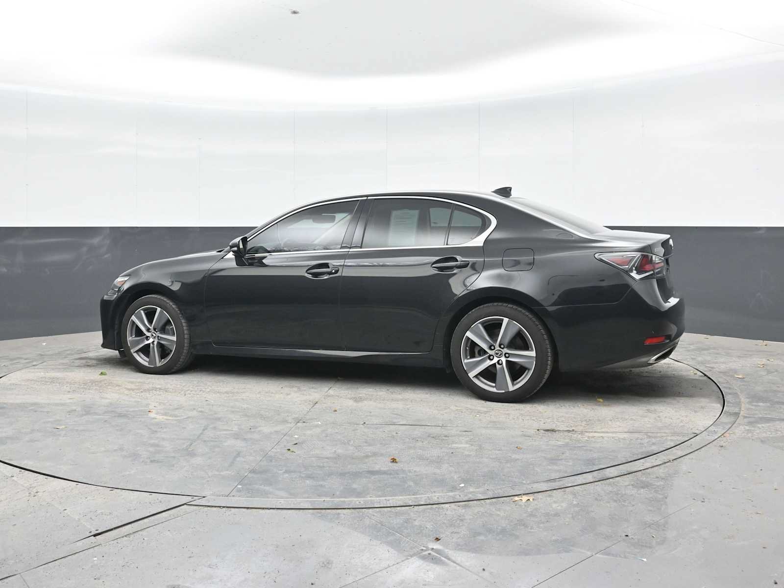 Used 2020 Lexus GS 350 AWD w/ Premium Package image 2
