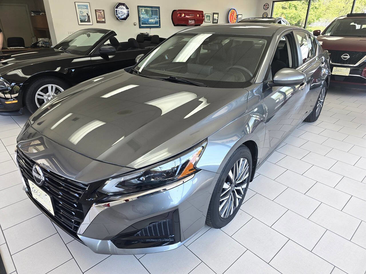 Used 2023 Nissan Altima 2.5 SV w/ SV Premium Package