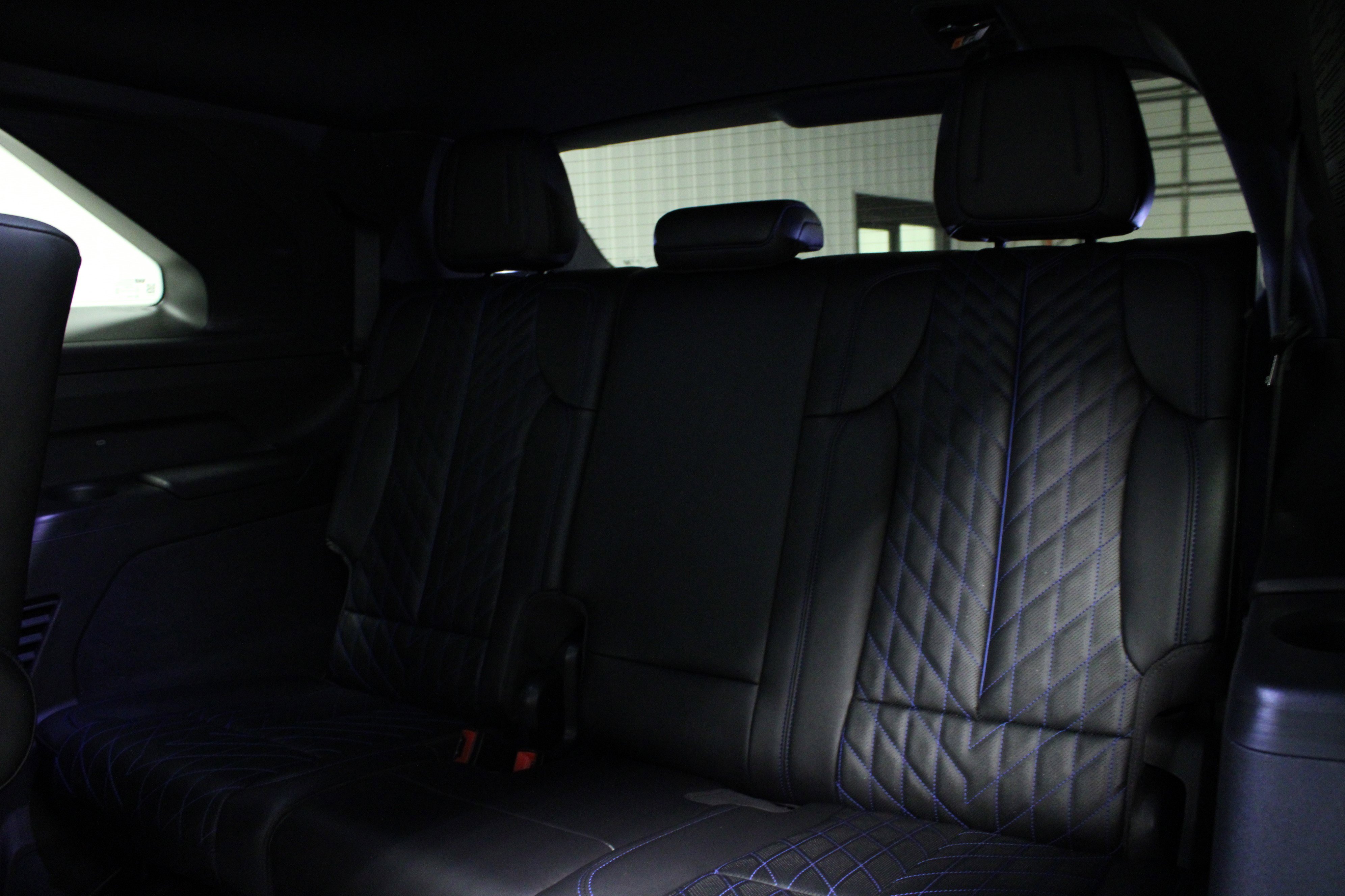 Used 2025 Cadillac Escalade IQ Luxury 1 AWD/4WD image 14