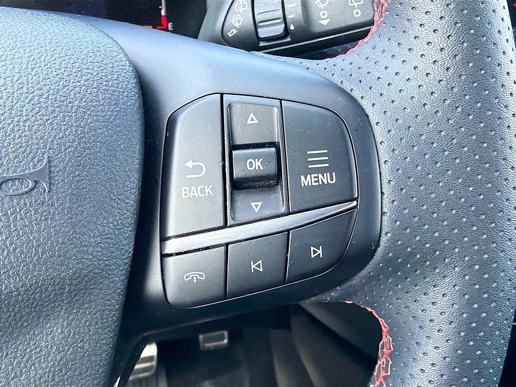 Used 2024 Ford Escape ST-Line w/ Tech Pack #1 AWD/4WD image 15