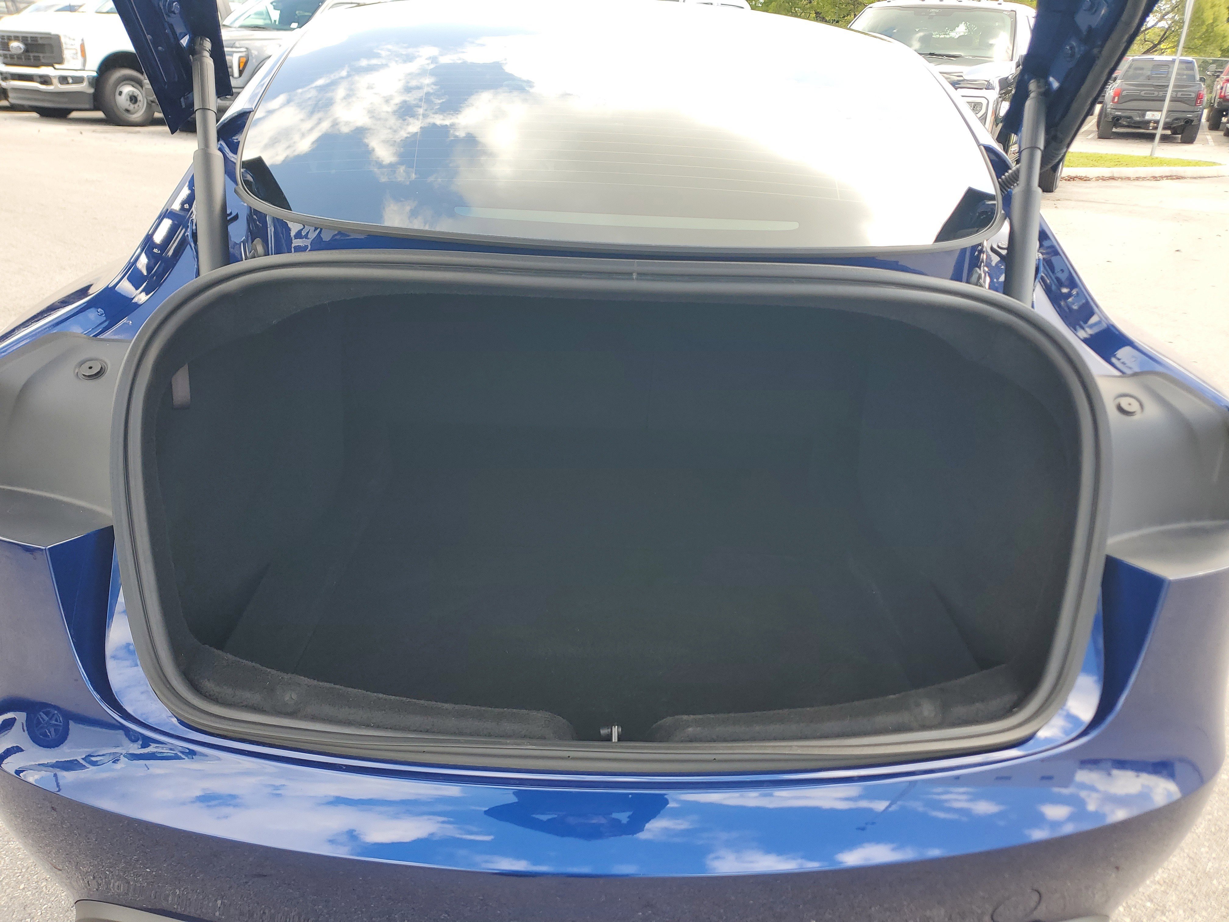 Used 2025 Tesla Model 3 Long Range image 10