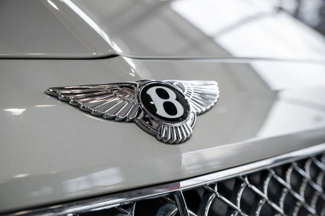 Used 2018 Bentley Bentayga image 65