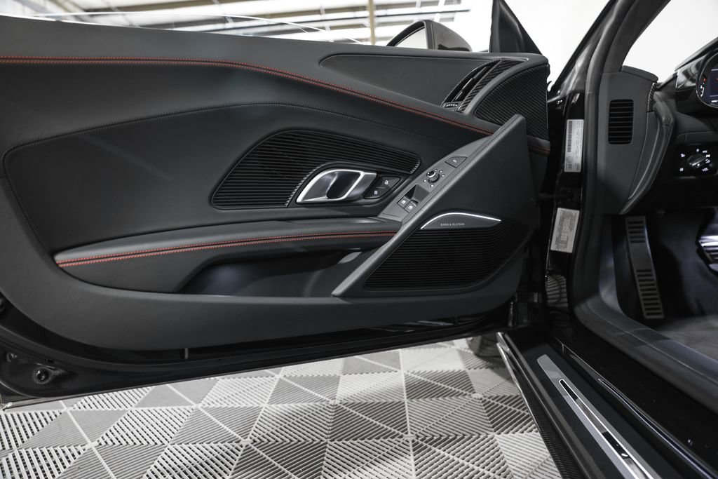 Used 2020 Audi R8 V10 performance image 30