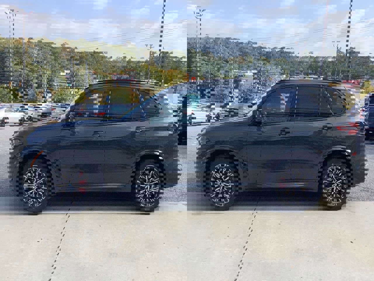 New 2026 BMW X5 sDrive40i w/ M Sport Package image 5