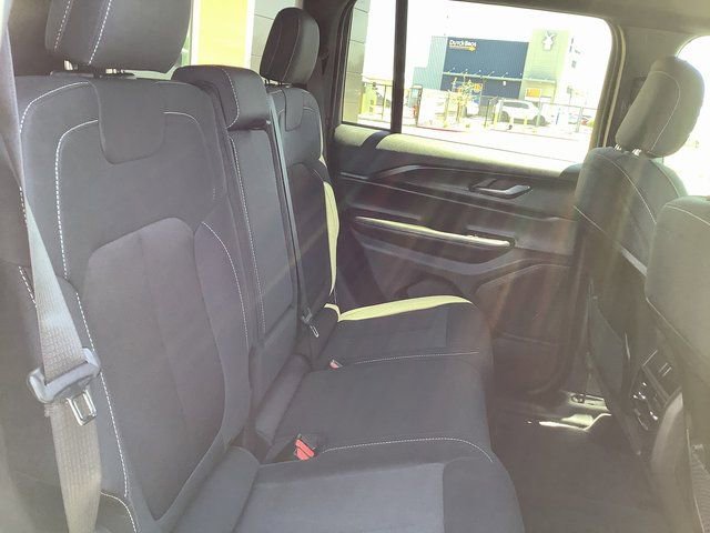 Used 2024 Jeep Grand Cherokee Laredo X w/ Trailer Tow Package image 33